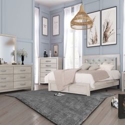 ON SALE 4 Pc Queen Bedroom Set ( Offer Ends January 31,2023) HURRY BEFORE OFFER ENDS