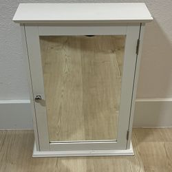 White Bathroom Mirror Cabinet, Wall Mounted Storage Cabinet 22.5”X 16”X 5.5”