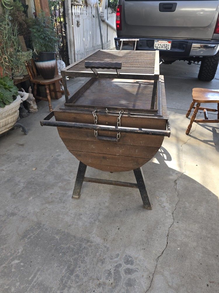 Parrilla Para Asar Carne O barbacua O Para Aser Cárnitas Todo Se Puede En Este Asador