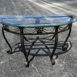 ModernMetal BaseGlass TopSide EntryTable! Good condition! Delivery Available!  18x50x29.5in