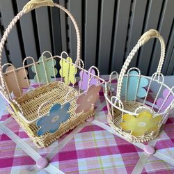Set Of Flower Baskets Well Made Metal Postal Colors 