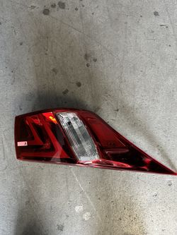 14’-16’ Rear Taillight Lexus IS