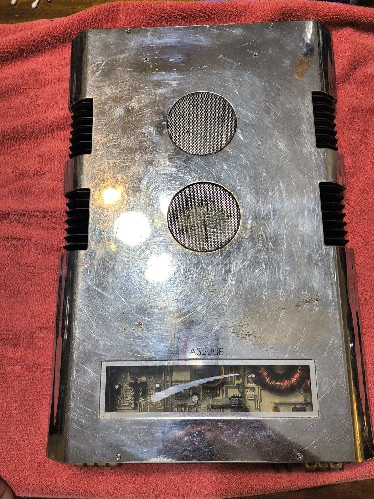 Audiobahn A3200e Stereo Amp