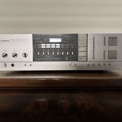 Pioneer Stereo Receiver & Advent Speakers