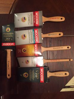 6 New Wooster paint brushes