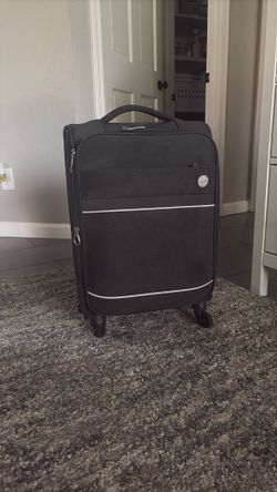 Global Lite Travel Suitcase