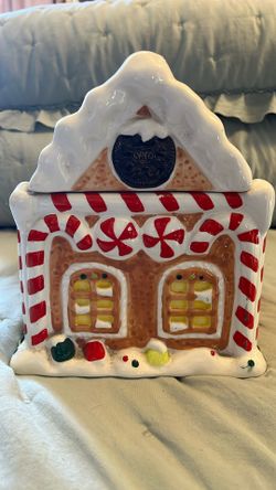 Oreo Christmas Cookie Jar
