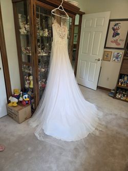 Wedding Dress Size 12 Veil Crinolines Bridal Belts Beige