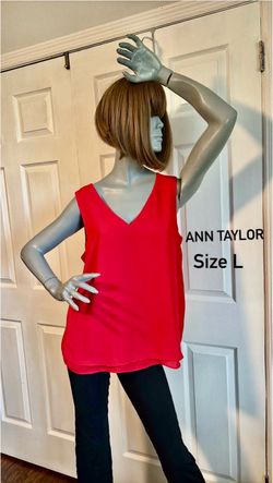 Ann Taylor Red Sleeveless Blouse Size L