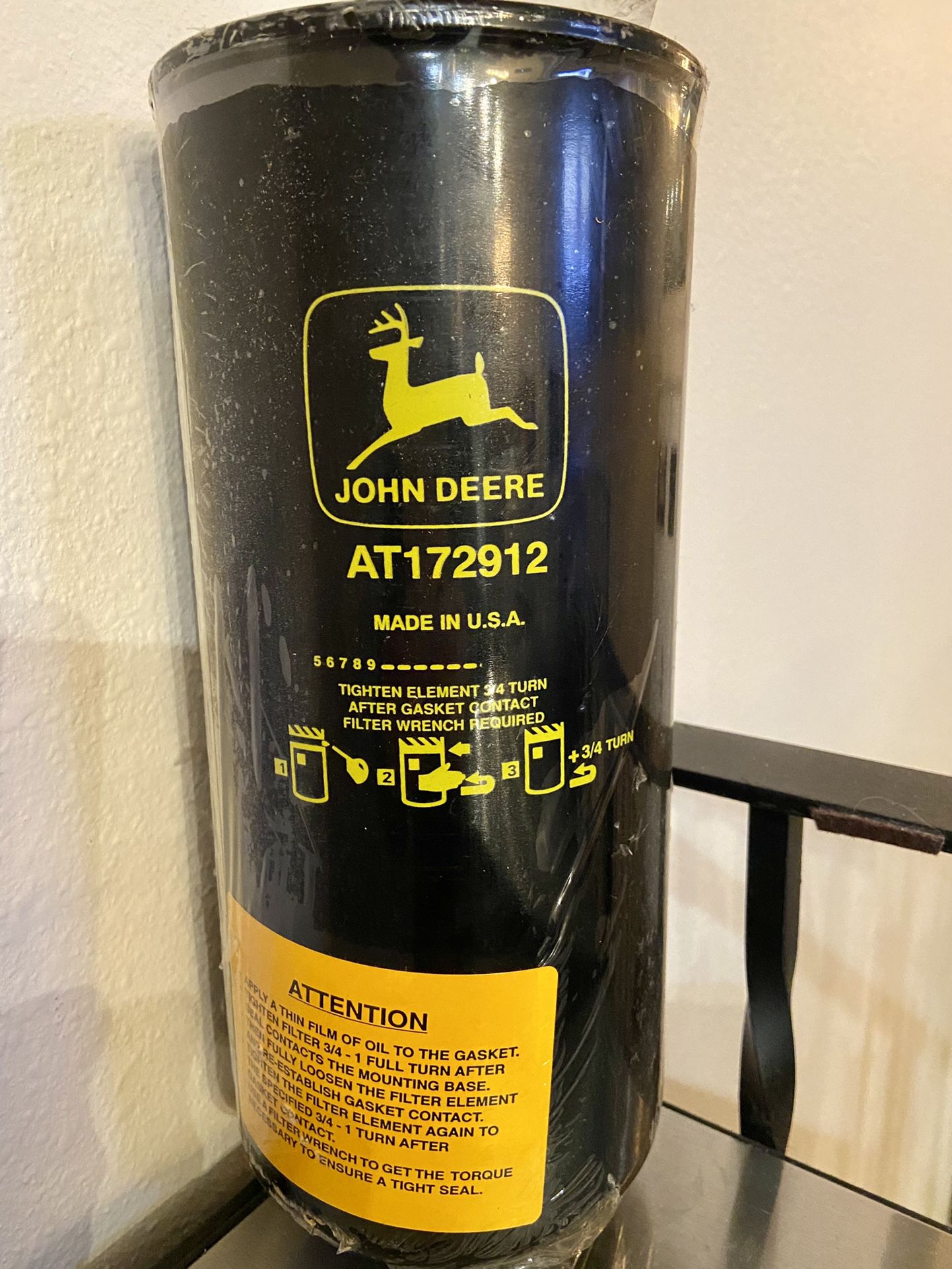 John Deere Oil Filter AT172912