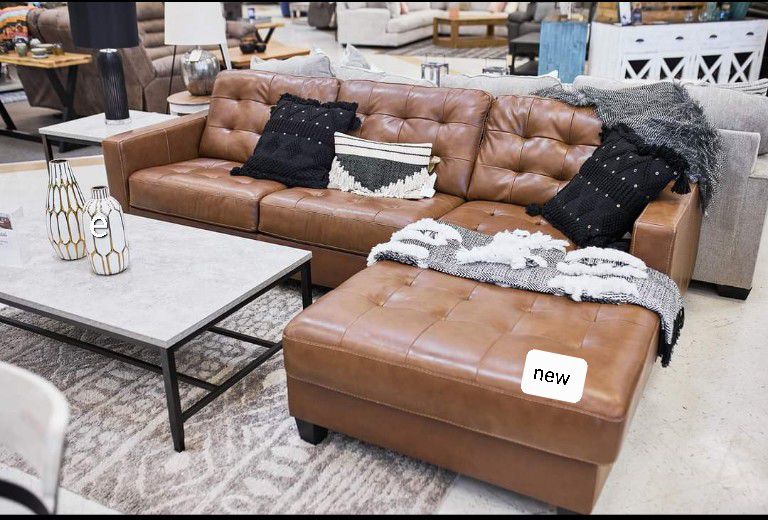 **,Brown Leather Raf-Laf Sectional,seccional,couch/Delivery Available/ Financing Options/