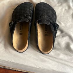 SRGN custom Birkenstock