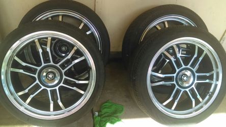 Llantas medio uso son 19