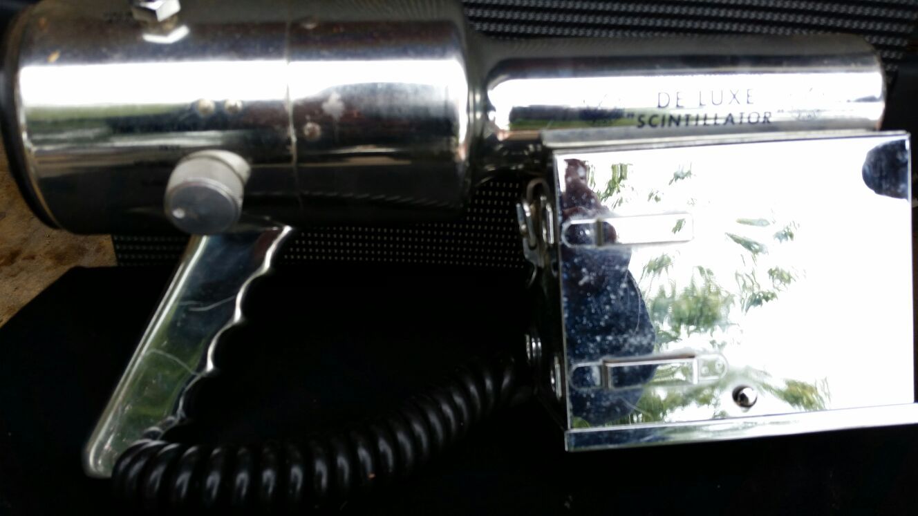 De Luxe model 111B Scintillator