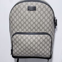 Gucci GG supreme backpack