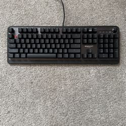 Roccat Pyro - Mechanische RGB Gaming Keyboard 