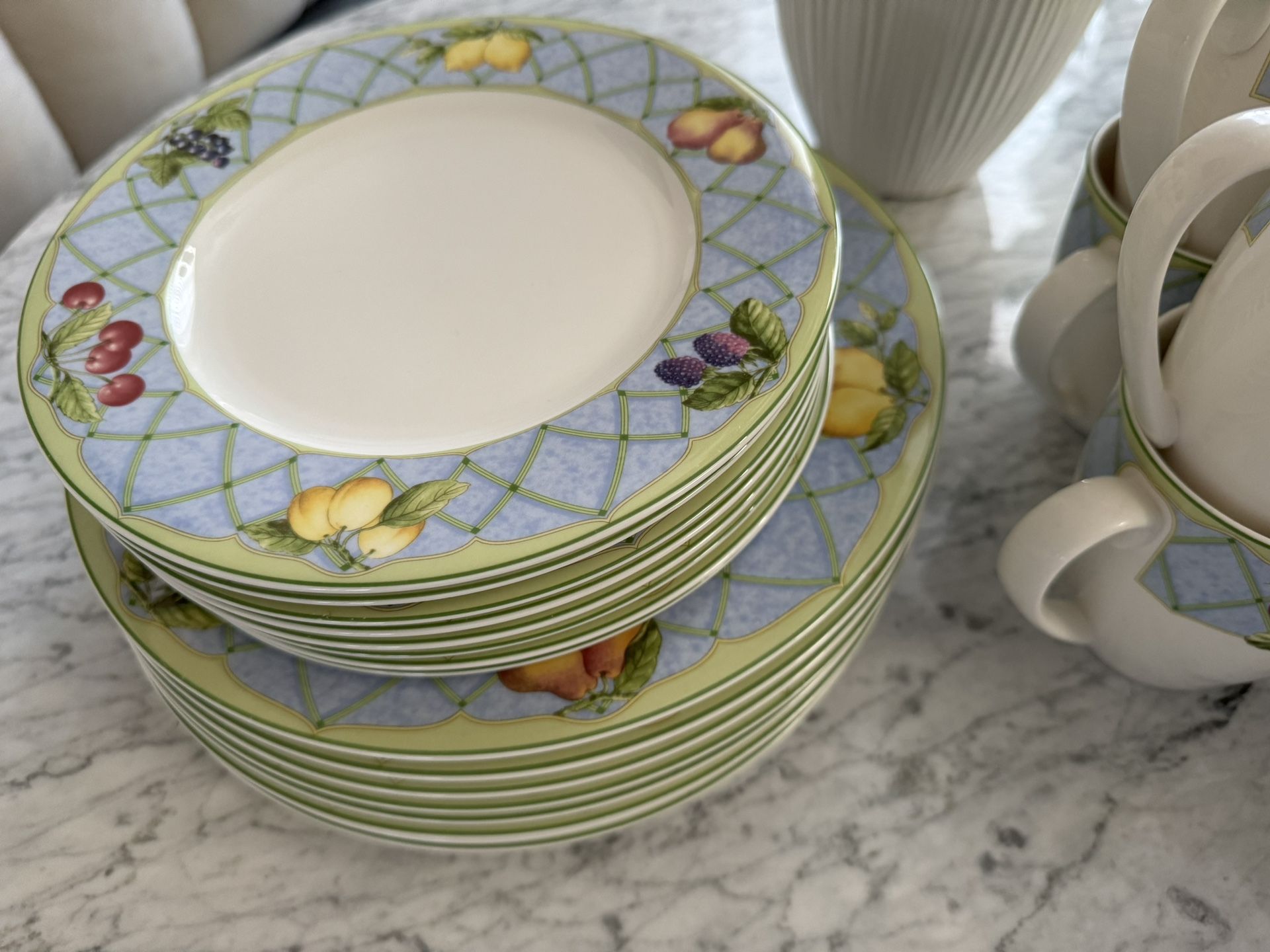 Micasa Plates Cups
