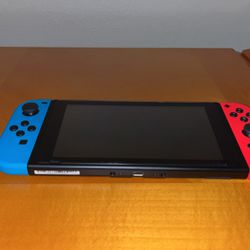 Nintendo Switch with 3 Games And 128 gb micro SD