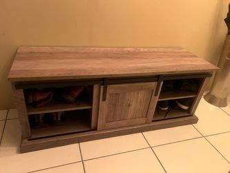 Rustic Farmhouse Shoe Storage Bench