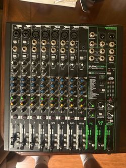 Mixer mackie
