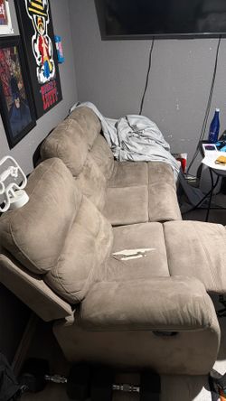 Recliner couch