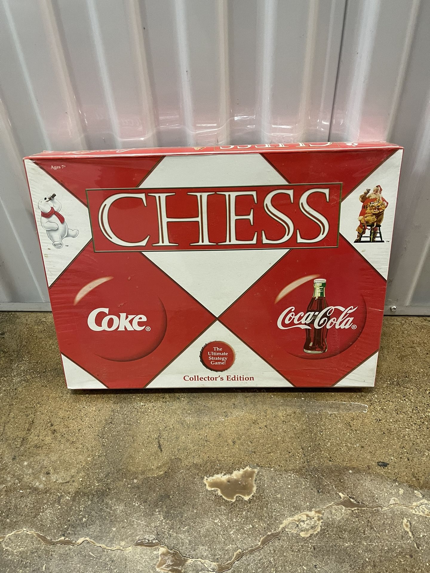 Coca Cola Coke Chess Set Game Collector's Edition 2002 Holiday Christmas Sealed