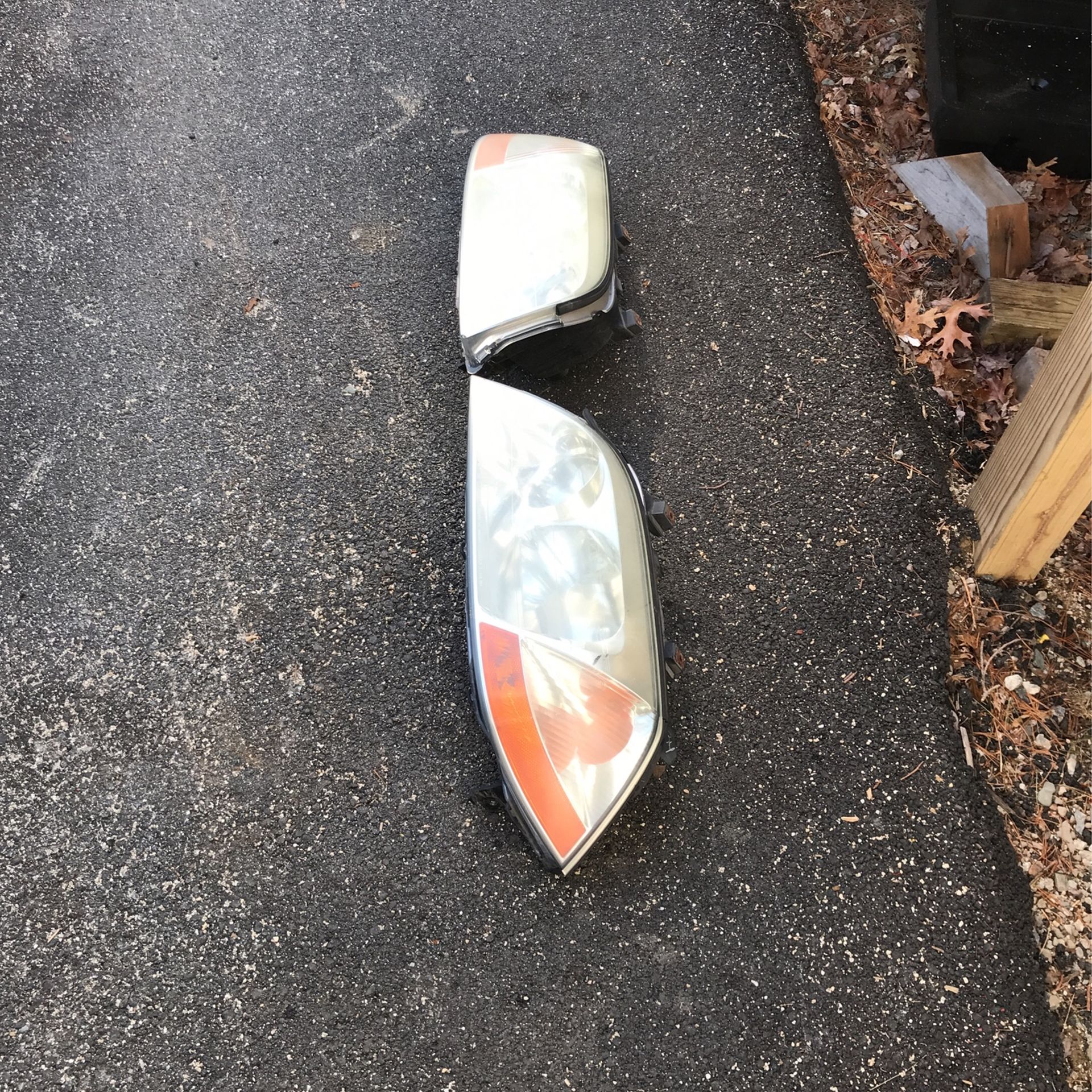 2003 Acura MDX Headlights