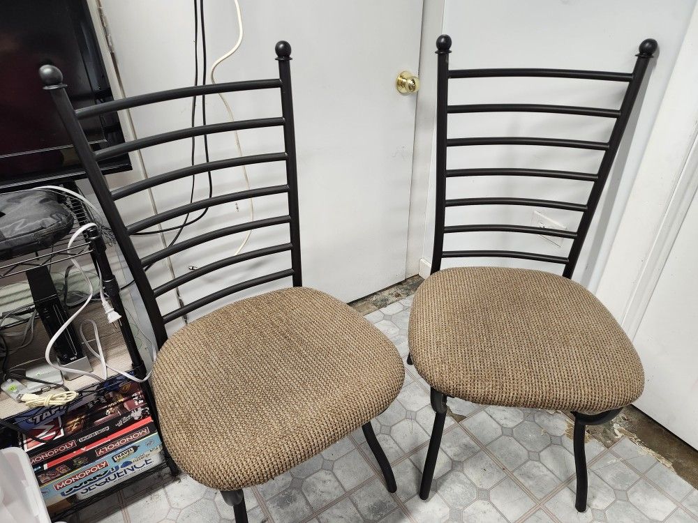 2 Chairs