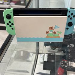 Nintendo Switch Animal Crossing Edition With Dock And Charger. 