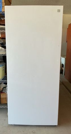 Garage Rated  Kenmore 20.8-cu ft Frost-free Upright Freezer (White)