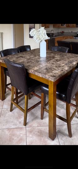 Dining Table and 8 Chairs