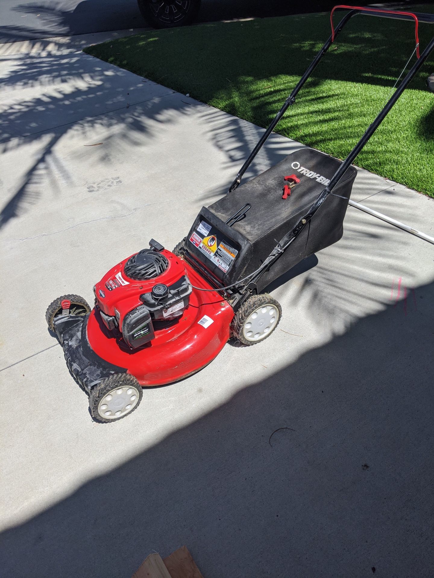 LAWN MOWER TroyBilt TB110 140cc 21in Push Gas Lawn Mower for Sale