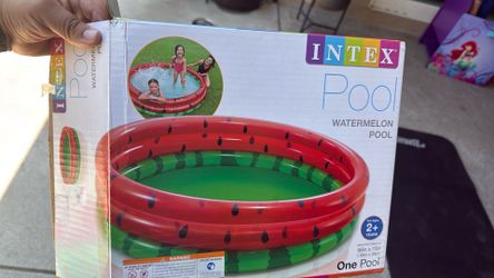 Watermelon pool - 66 in x15 in