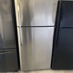 Frigidaire Refrigerator Works Great 