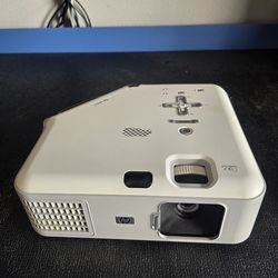 HP vp6310 DLP projector