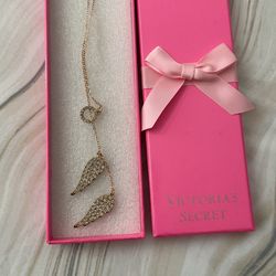 Victoria’s Secret necklace
