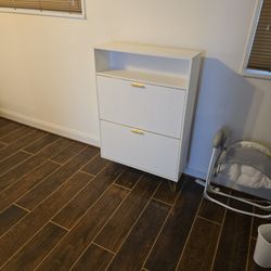 Shoe Dresser (ZAPATERA)