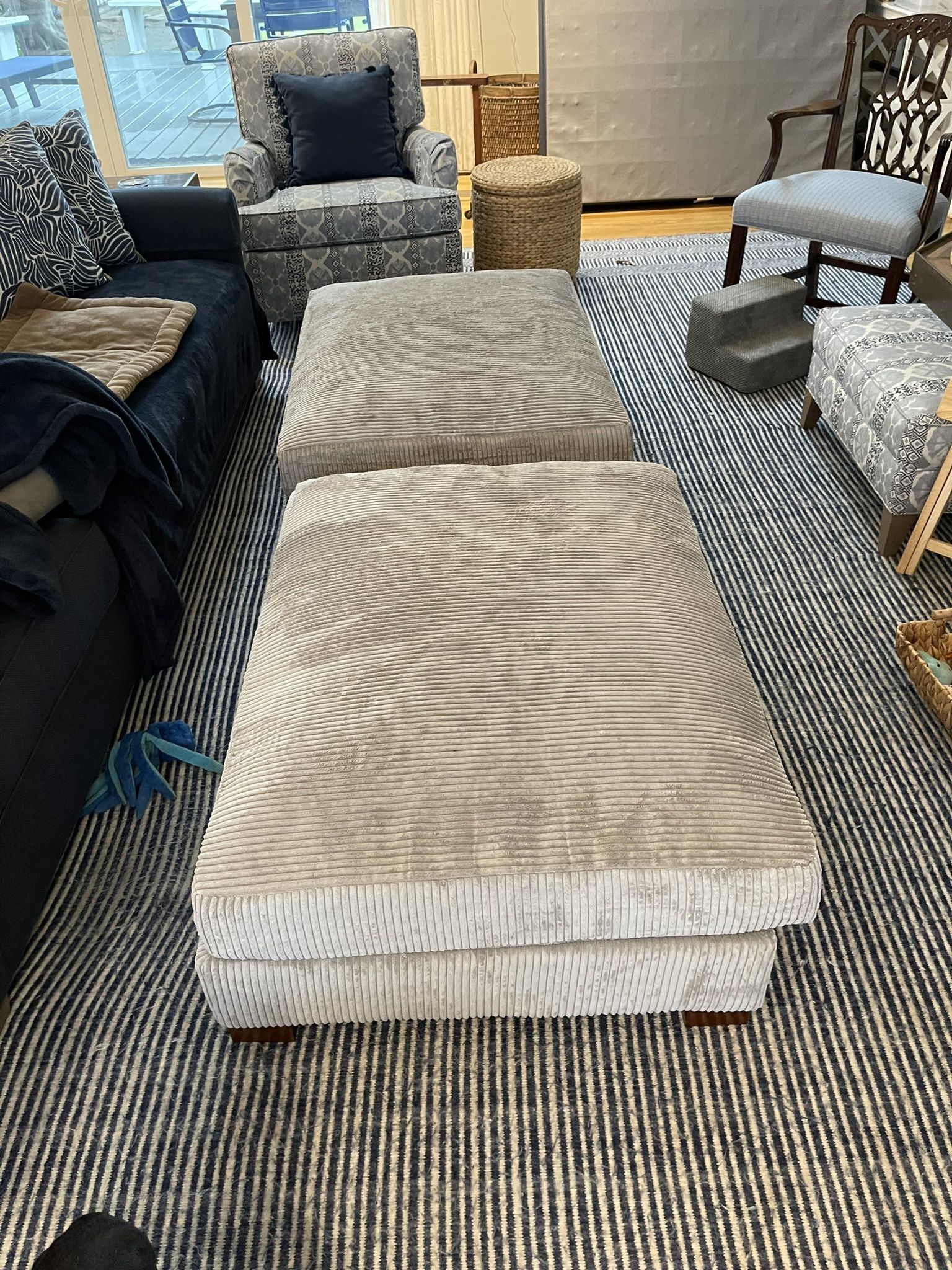 Double Extra Large Ottomans