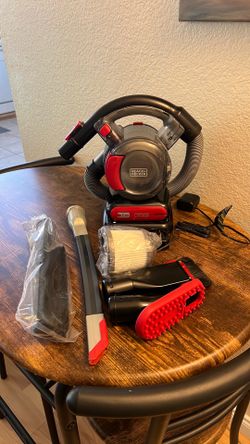 Black and Decker cordless vacuum with attachments