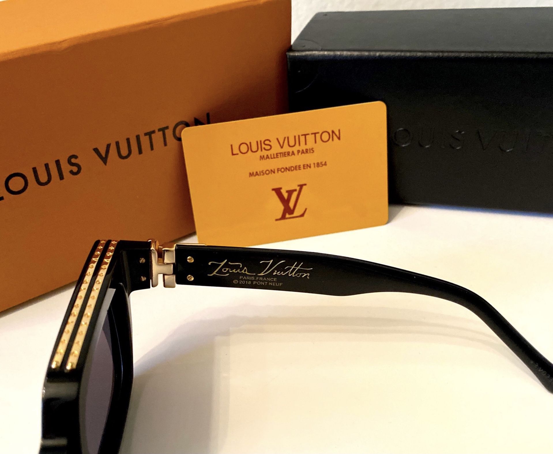 Louis Vuitton Cyclone Shades All Black for Sale in Orange, CA - OfferUp