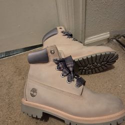 Timberlands Size 5