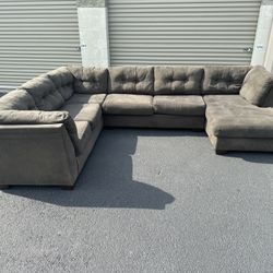 Large Gray Brown Sectional