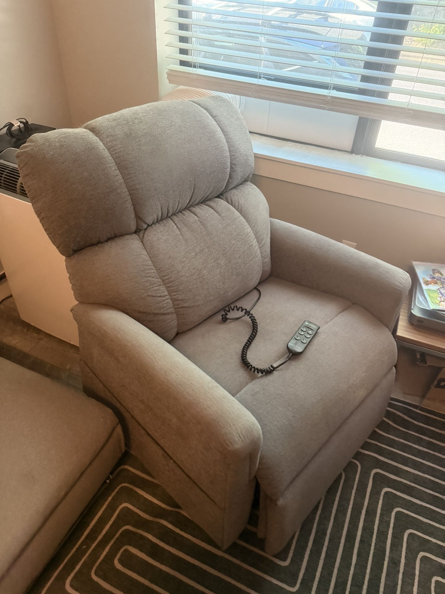 Electric Recliner $300 OBO