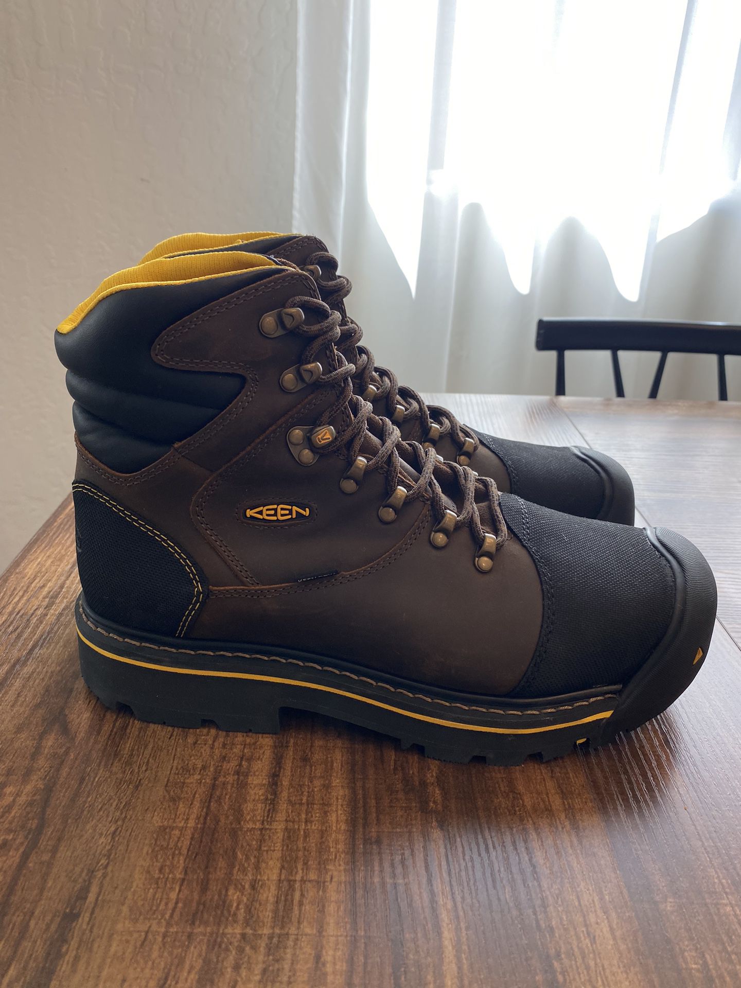 Keen Waterproof Steel Toe Work Boots (Size 12D)