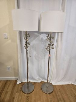 Elegant silver standing lamp set with silver and crystal finishes