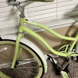 Huffy Cranbrook Woman’s 10 Speed Bike 