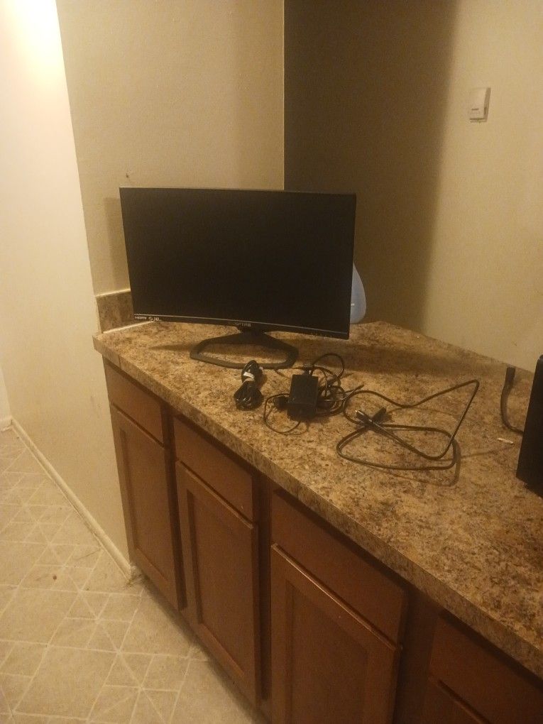 24.5in Sceptre Curved Monitor 240hz
