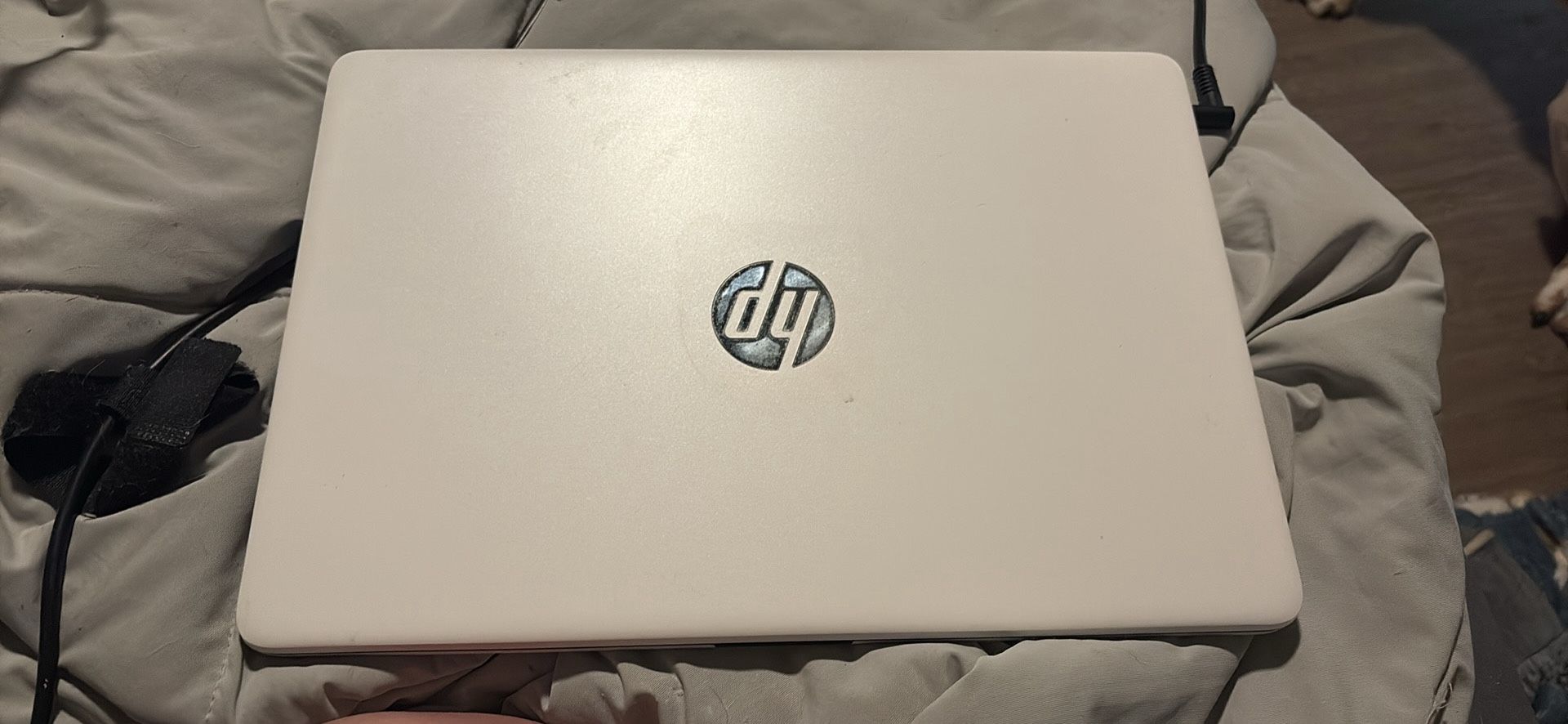 HP 14 Laptop