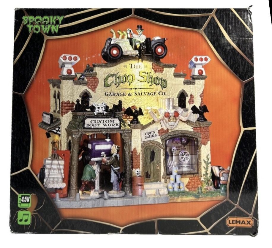 Lemax 25323 Chop Shop Garage & Salvage Co. Spooky Town Halloween, Music & Lights