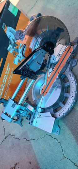 RIDGID Dual Bevel Sliding Compound Miter Saw